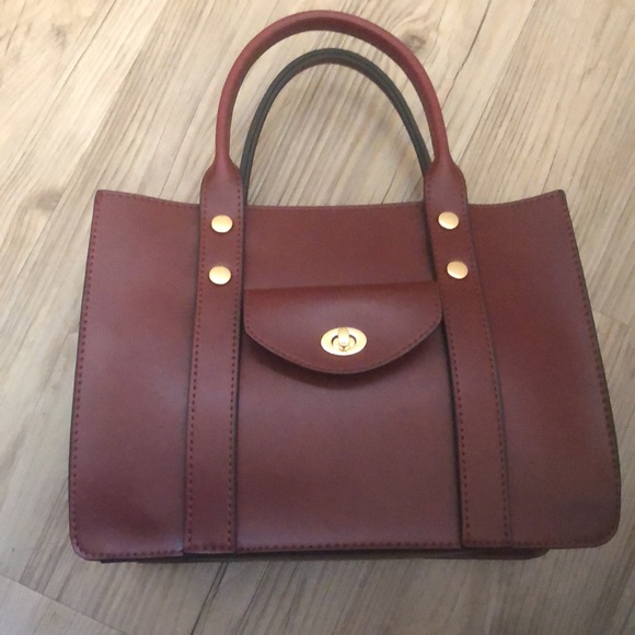 *SOLD * KHLOE SHOULDER BA - Picture 1 of 5